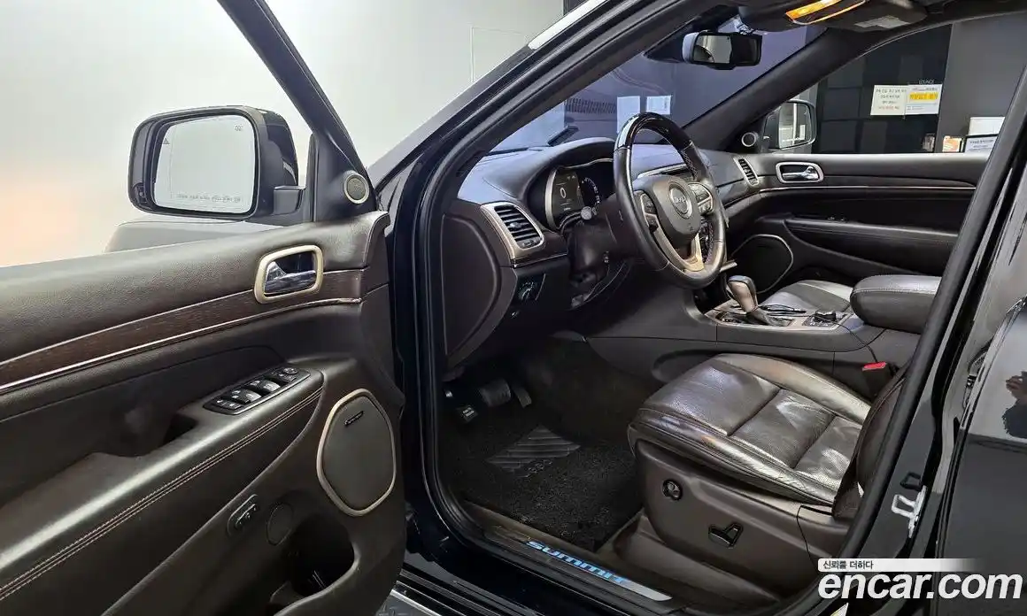 Jeep Cherokee 2016 3.0 гидро в Москве № 169885, фото 11