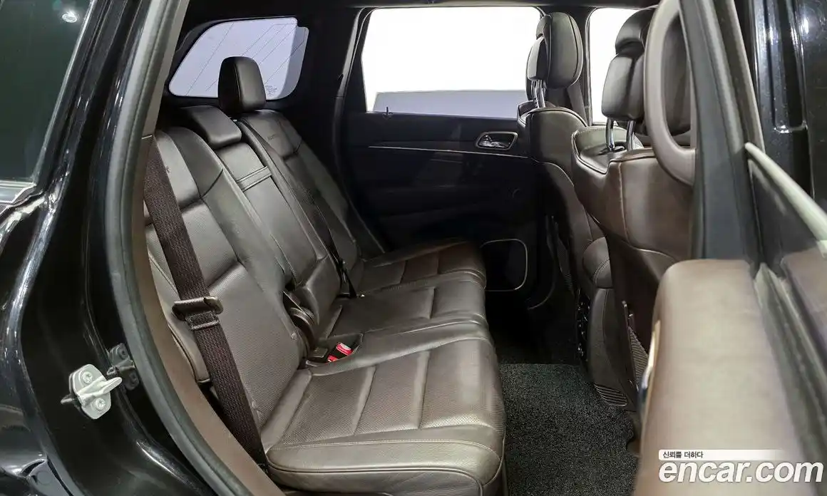 Jeep Cherokee 2016 3.0 гидро в Москве № 169885, фото 12