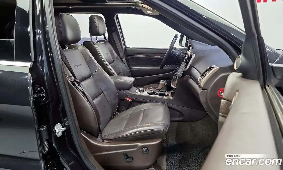 Jeep Cherokee 2016 3.0 гидро в Москве № 169885, фото 10