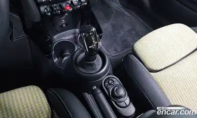 Mini Cooper Convertible 2024 2.0 гидро в Москве № 180566, миниатюра 9
