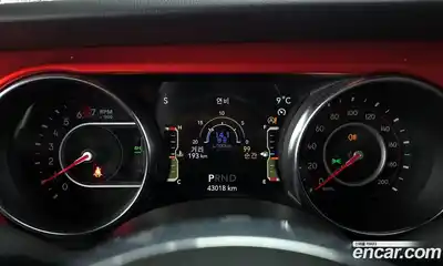 Jeep Wrangler 2021 2.0 гидро в Москве № 183357, миниатюра 8