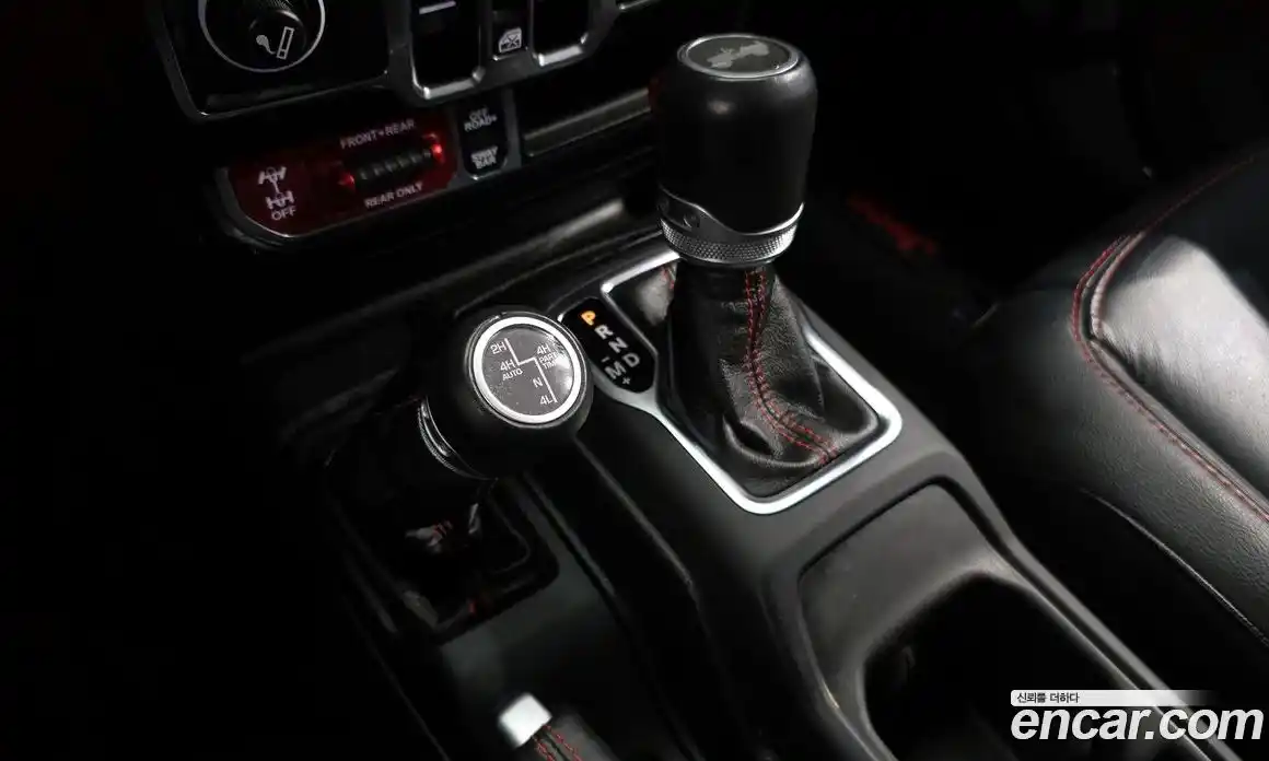 Jeep Wrangler 2021 2.0 гидро в Москве № 183357, фото 9
