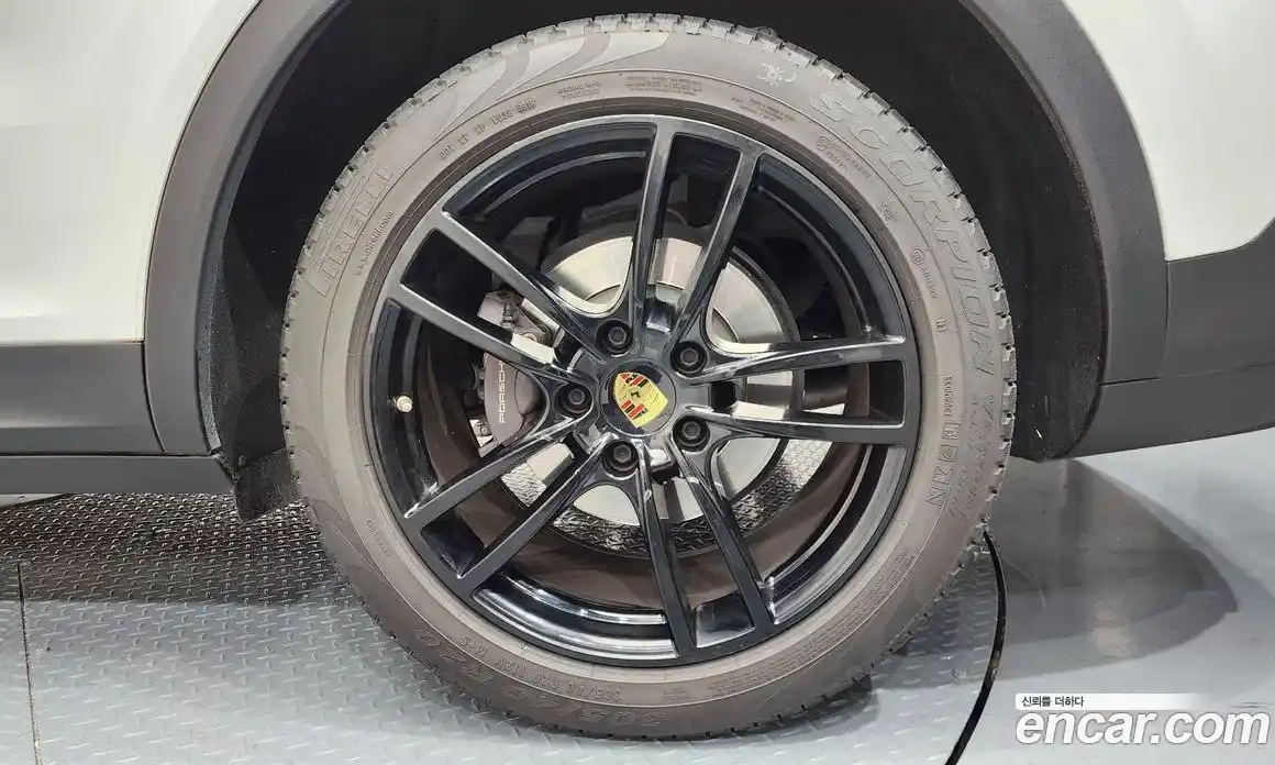 Porsche Cayenne 2019 3.0 гидро в Москве № 197349, фото 5