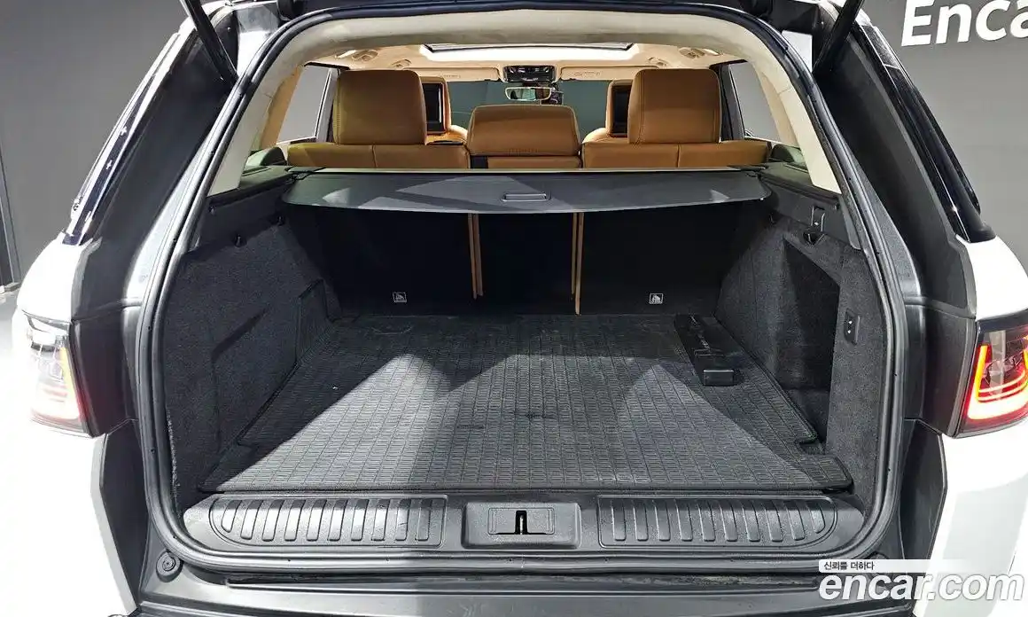 Land Rover Range-Rover Sport 2018 3.0 гидро в Москве № 198205, фото 18