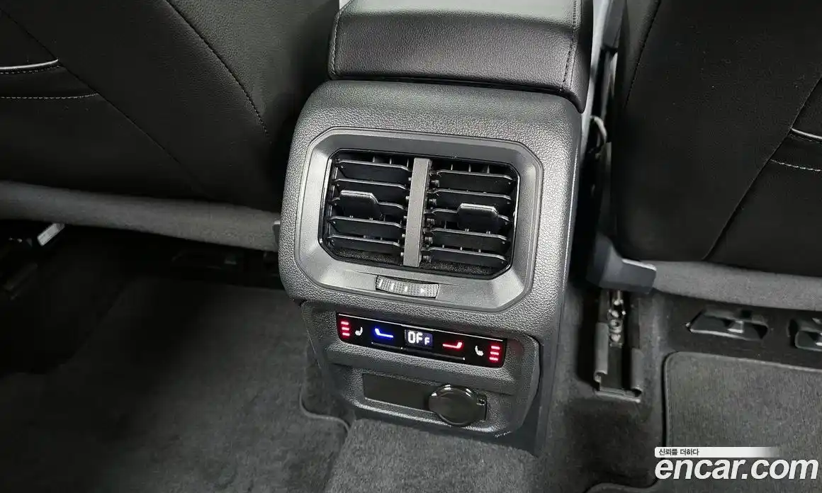 Volkswagen Tiguan 2023 2.0 гидро в Москве № 199030, фото 19