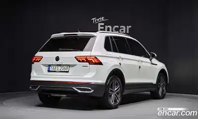Volkswagen Tiguan 2023 2.0 гидро в Москве № 199030, миниатюра 2