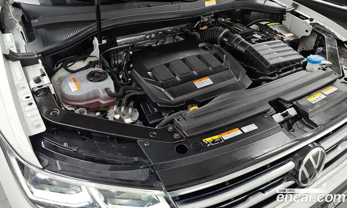 Volkswagen Tiguan 2023 2.0 гидро в Москве № 199030, фото 6