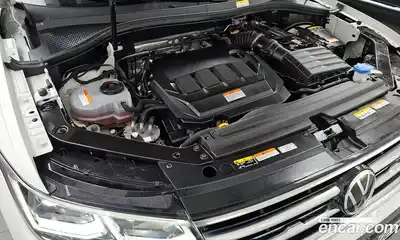 Volkswagen Tiguan 2023 2.0 гидро в Москве № 199030, миниатюра 6