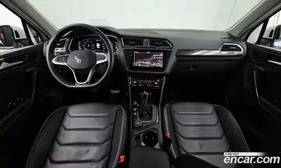 Volkswagen Tiguan 2023 2.0 гидро в Москве № 199030, миниатюра 7