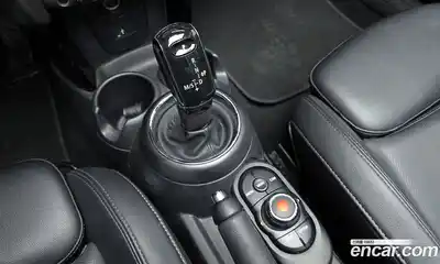 Mini Cooper Convertible 2021 1.5 гидро в Москве № 200812, миниатюра 9