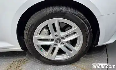 Audi A4 2016 2.0 гидро в Москве № 204453, миниатюра 5