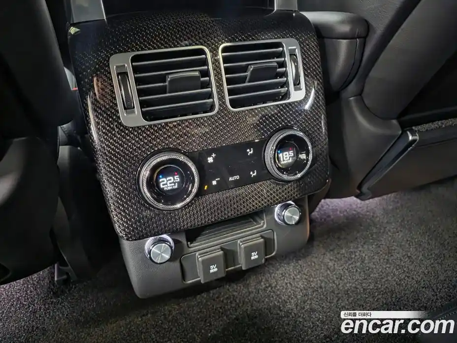 Land Rover Range-Rover 2018 5.0 гидро в Москве № 213696, фото 11
