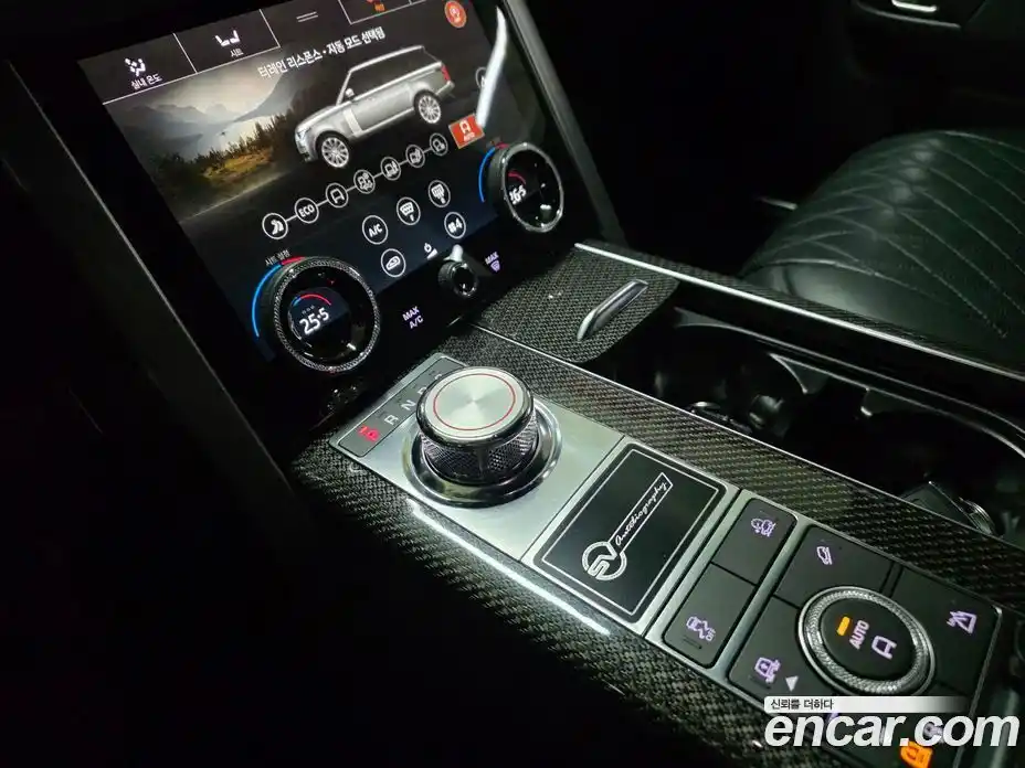 Land Rover Range-Rover 2018 5.0 гидро в Москве № 213696, фото 19