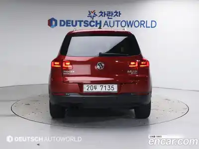 Volkswagen Tiguan 2013 2.0 гидро в Москве № 215329, миниатюра 4