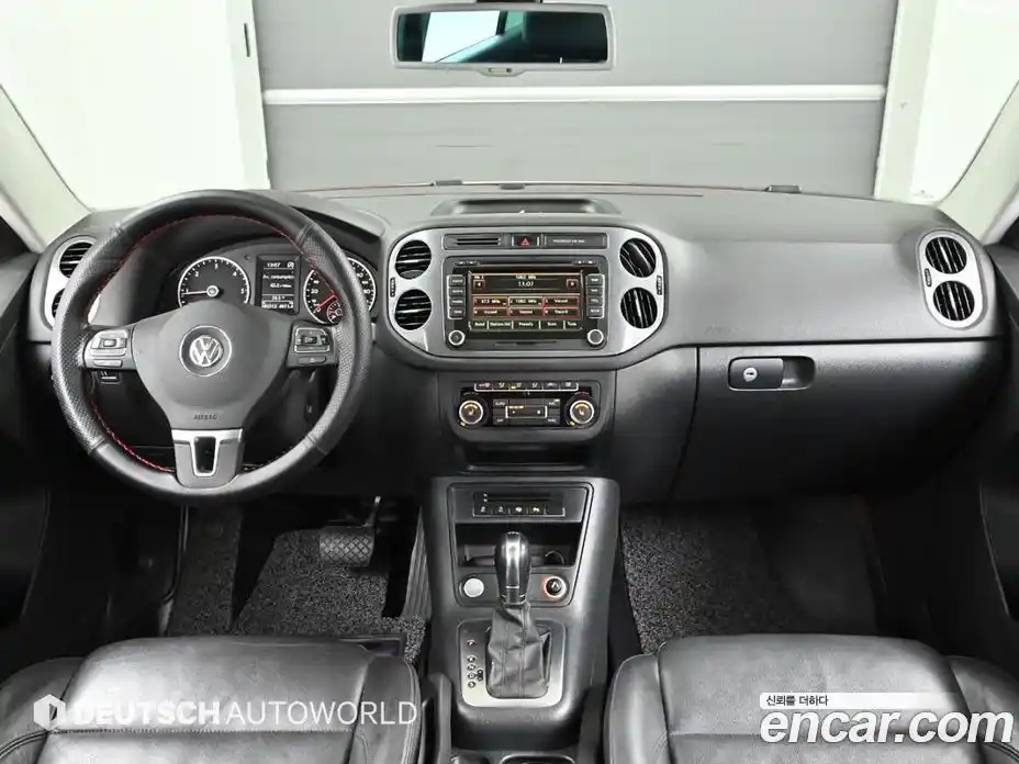 Volkswagen Tiguan 2013 2.0 гидро в Москве № 215329, фото 7