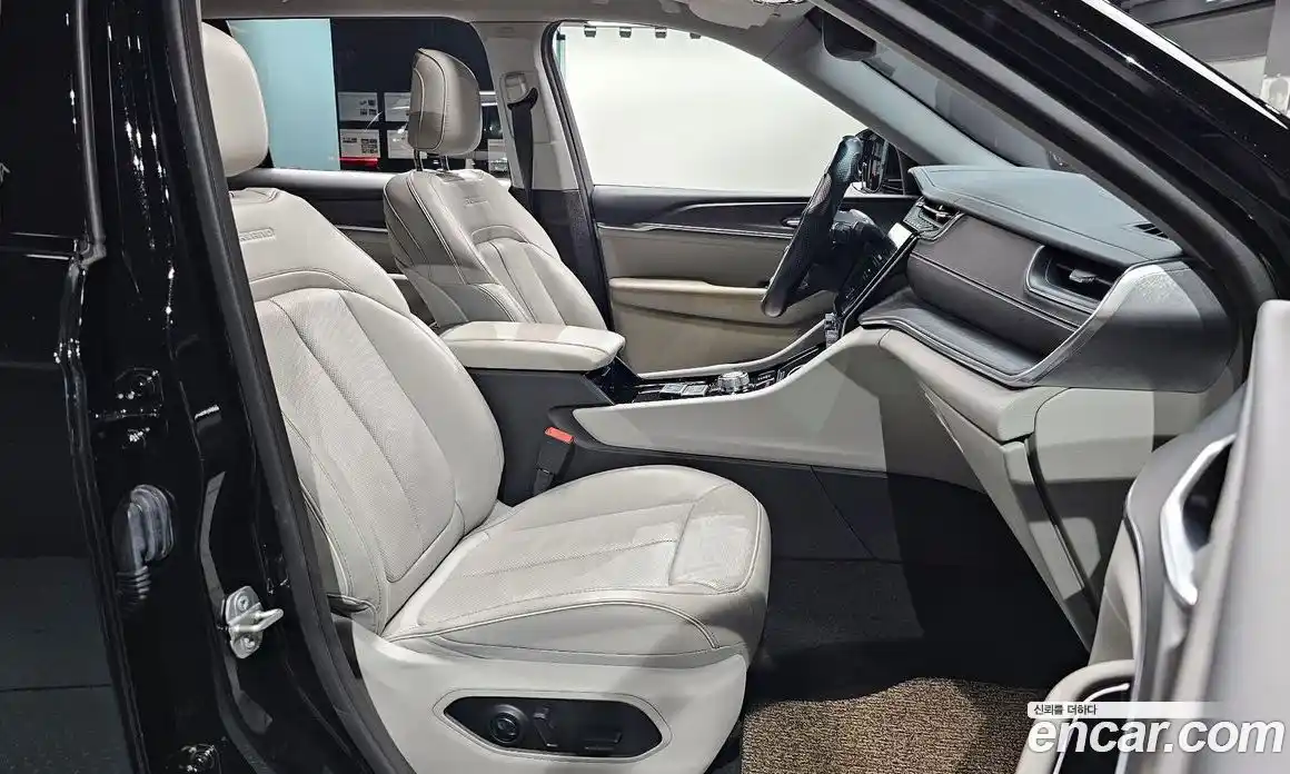 Jeep Cherokee 2021 3.6 гидро в Москве № 215457, фото 10