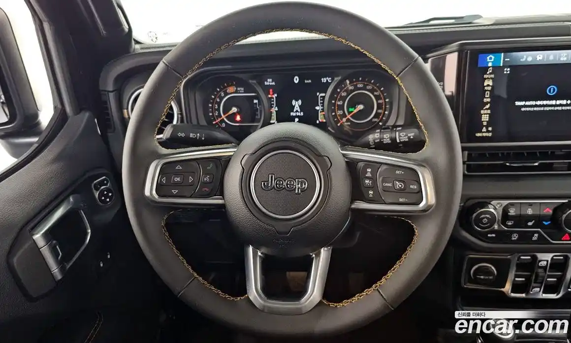 Jeep Wrangler 2024 2.0 гидро в Москве № 226749, фото 13