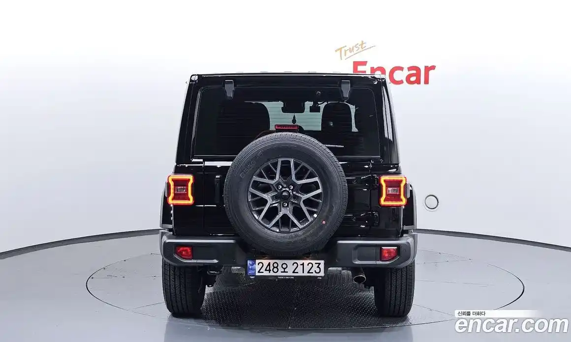 Jeep Wrangler 2024 2.0 гидро в Москве № 226749, фото 4