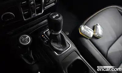 Jeep Wrangler 2024 2.0 гидро в Москве № 226749, миниатюра 9