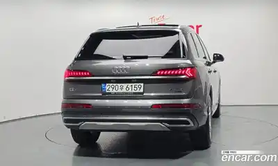 Audi Q7 2021 3.0 гидро в Москве № 229724, миниатюра 4