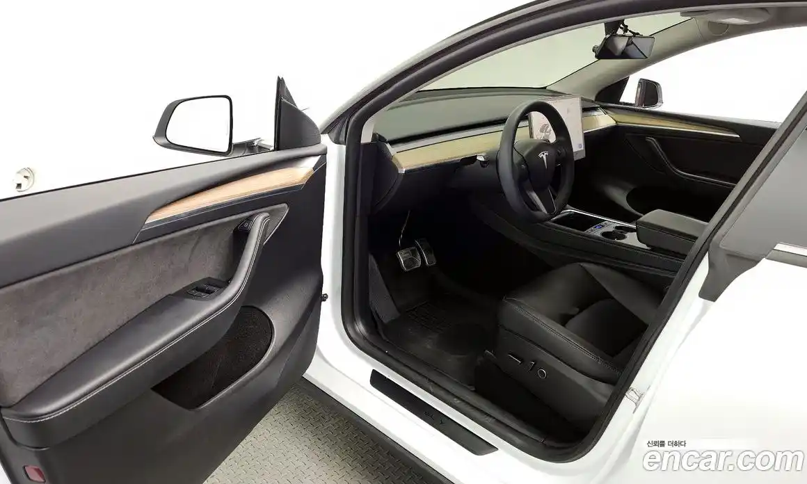 Tesla Model Y 2023 0.2 гидро в Москве № 231682, фото 10