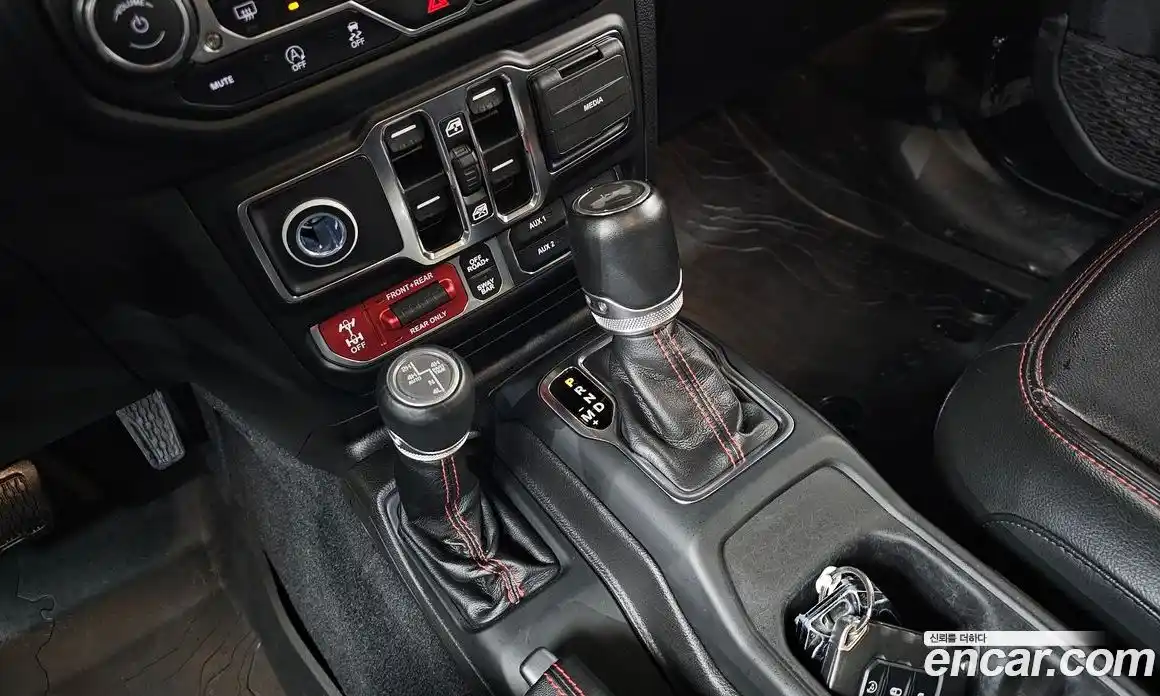 Jeep Wrangler 2022 2.0 гидро в Москве № 232438, фото 9
