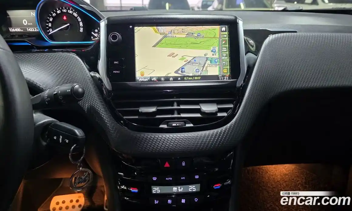 Peugeot 2008 2015 1.6 гидро в Москве № 236834, фото 16