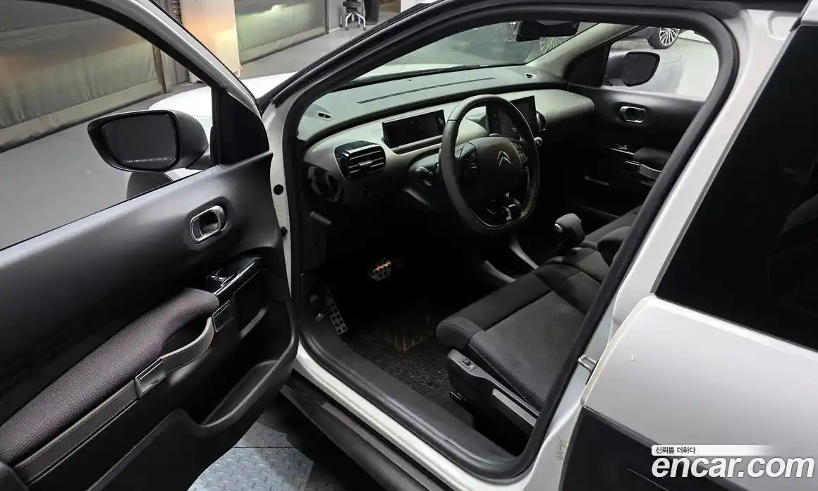 Citroen C4 Cactus 2018 1.6 гидро в Москве № 256824, фото 10