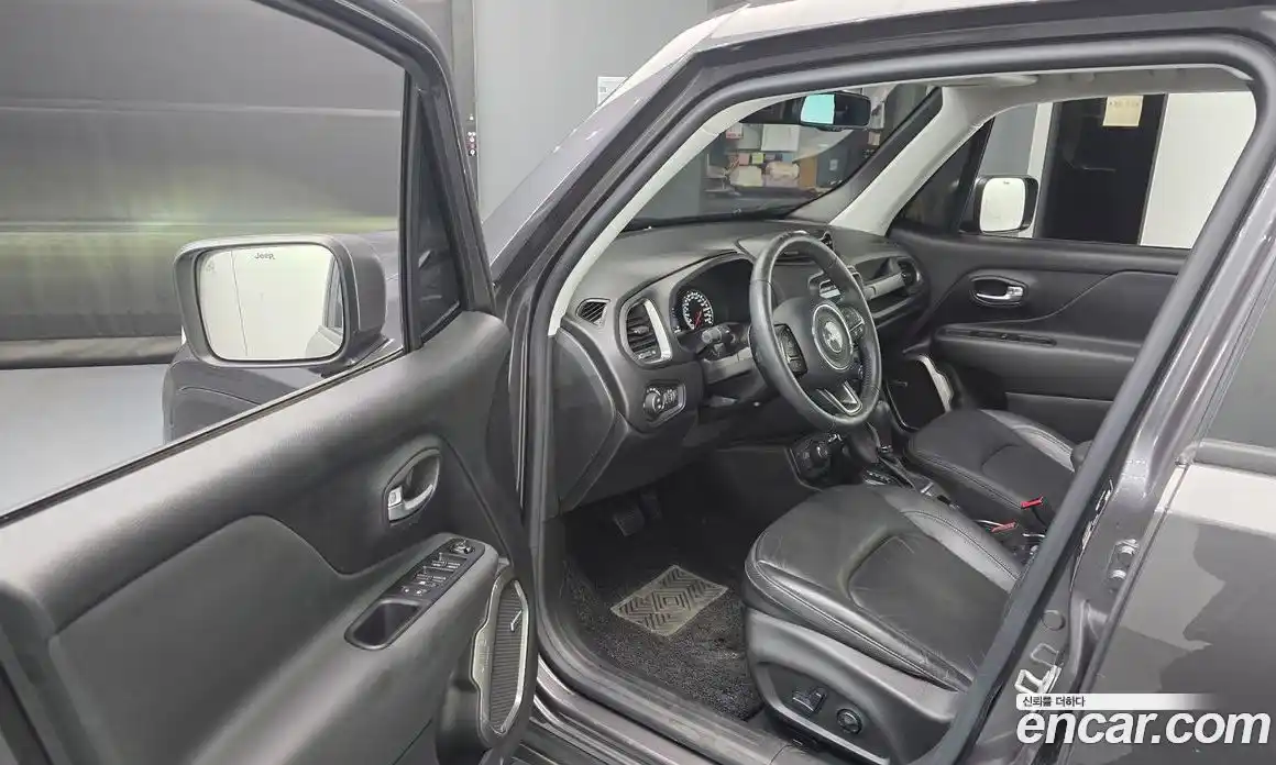 Jeep Renegade 2021 2.4 гидро в Москве № 273146, фото 10