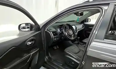 Jeep Cherokee 2020 2.4 гидро в Москве № 278691, миниатюра 10