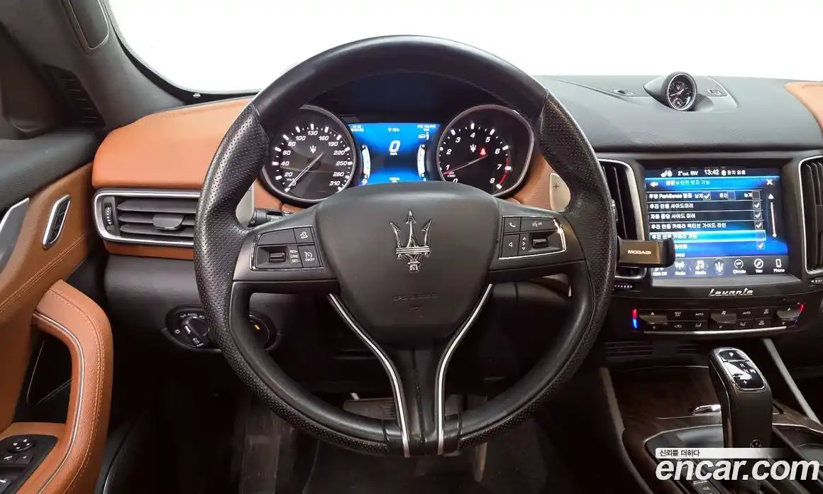 Maserati Levante 2020 3.0 гидро в Москве № 282552, фото 13