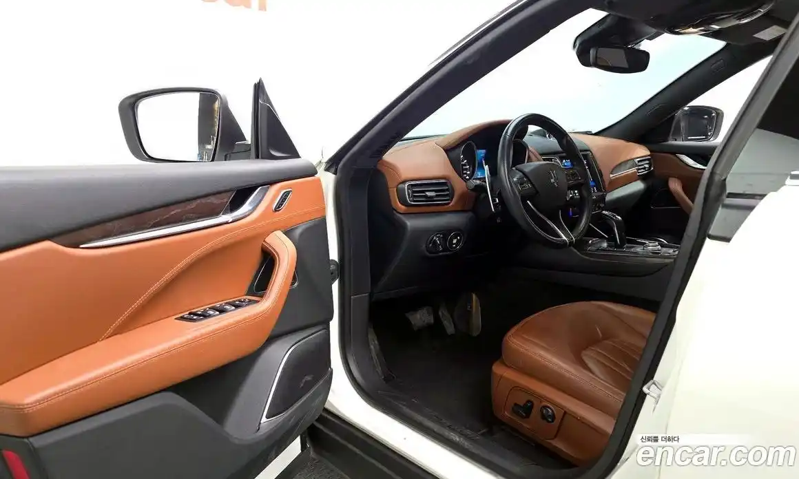 Maserati Levante 2020 3.0 гидро в Москве № 282552, фото 10