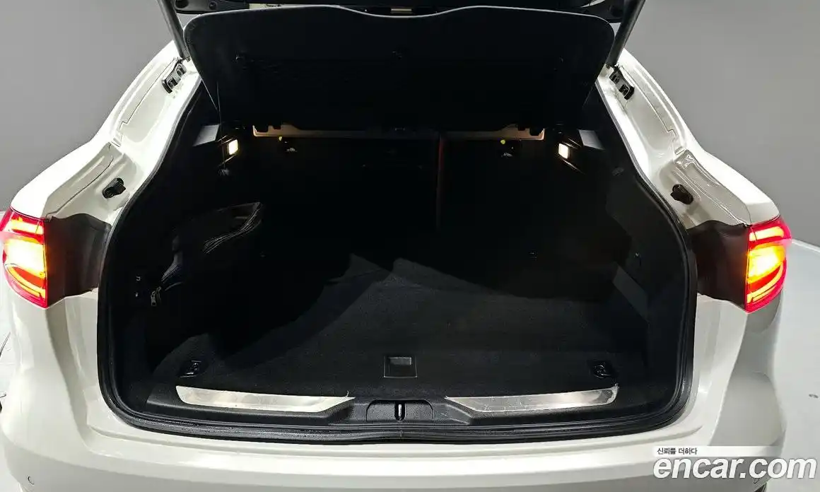 Maserati Levante 2017 3.0 гидро в Москве № 282818, фото 20