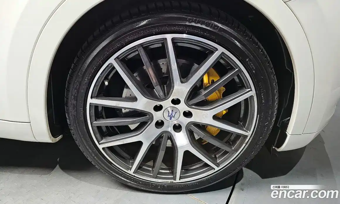 Maserati Levante 2017 3.0 гидро в Москве № 282818, фото 5