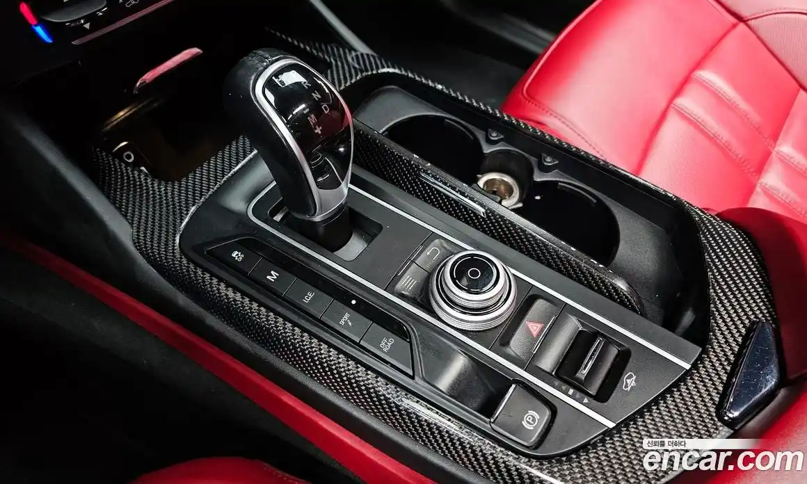 Maserati Levante 2017 3.0 гидро в Москве № 282818, фото 9