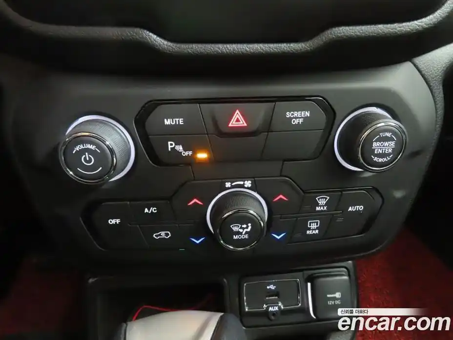 Jeep Renegade 2021 2.4 гидро в Москве № 318295, фото 12
