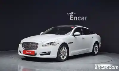 Jaguar XJ, 2016