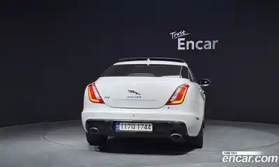 Jaguar XJ 2016 2.0 гидро в Москве № 320138, миниатюра 4