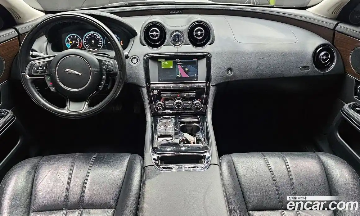 Jaguar XJ 2016 2.0 гидро в Москве № 320138, фото 7