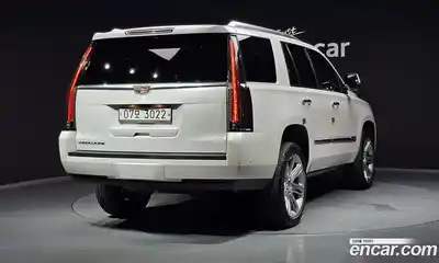 Cadillac Escalade 2018 6.2 гидро в Москве № 320941, миниатюра 2