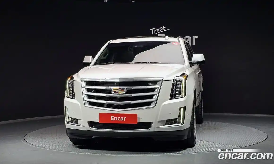 Cadillac Escalade 2018 6.2 гидро в Москве № 320941, фото 3
