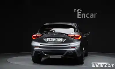 Infiniti Q30 2017 2.0 гидро в Москве № 335957, миниатюра 4