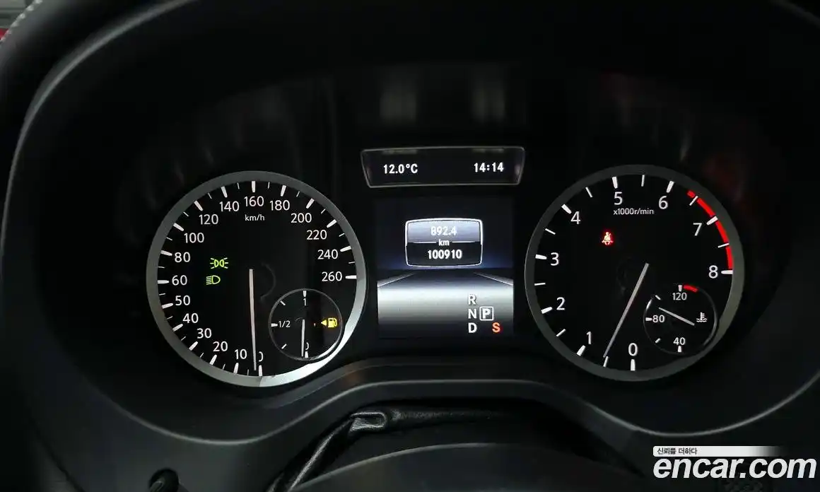 Infiniti Q30 2017 2.0 гидро в Москве № 335957, фото 8