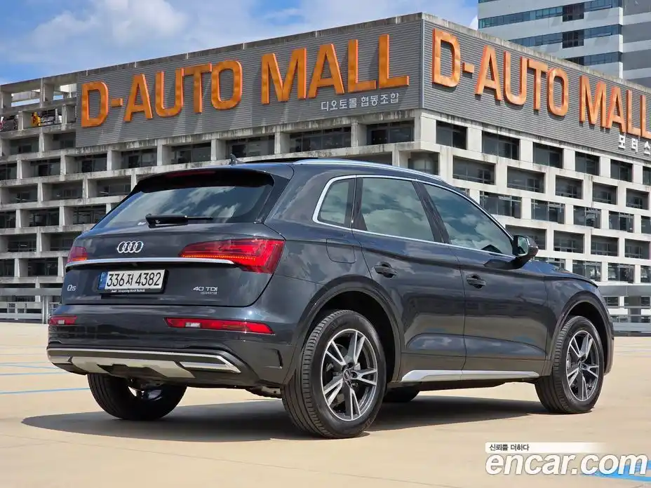Audi Q5 2022 2.0 гидро в Москве № 373436, фото 5