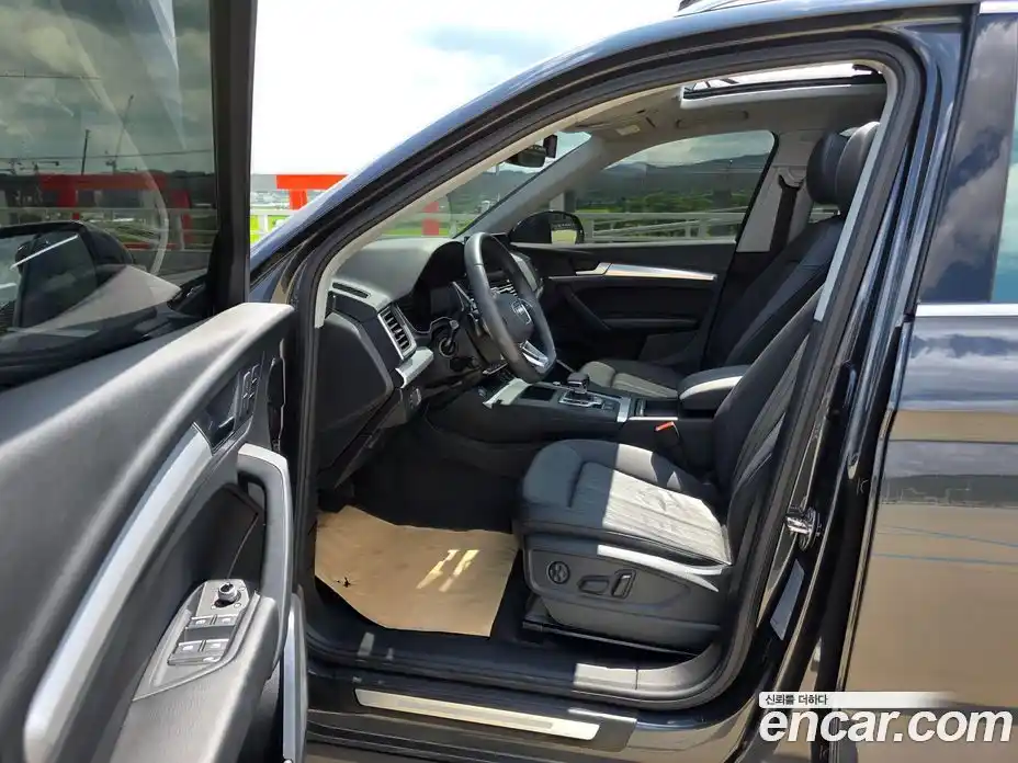 Audi Q5 2022 2.0 гидро в Москве № 373436, фото 10