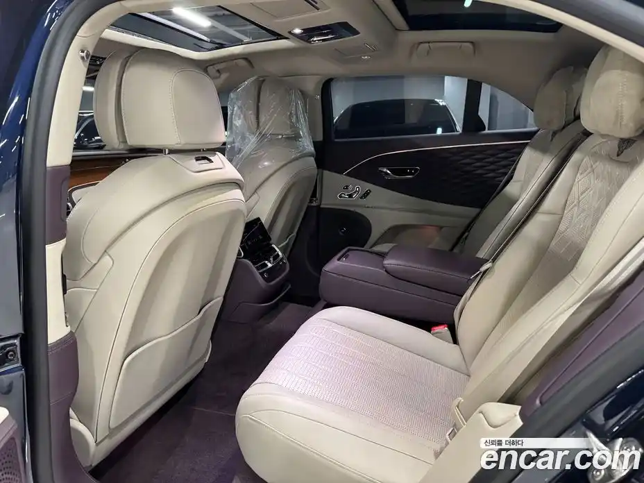 Bentley Flying Spur 2021 4.0 гидро в Москве № 387288, фото 13