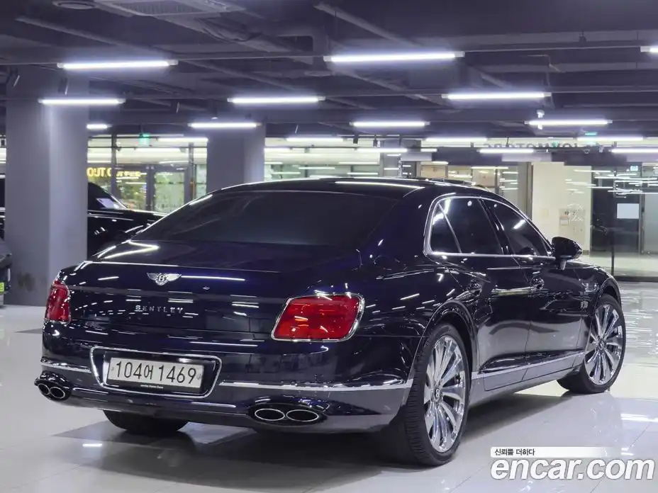 Bentley Flying Spur 2021 4.0 гидро в Москве № 387288, фото 3
