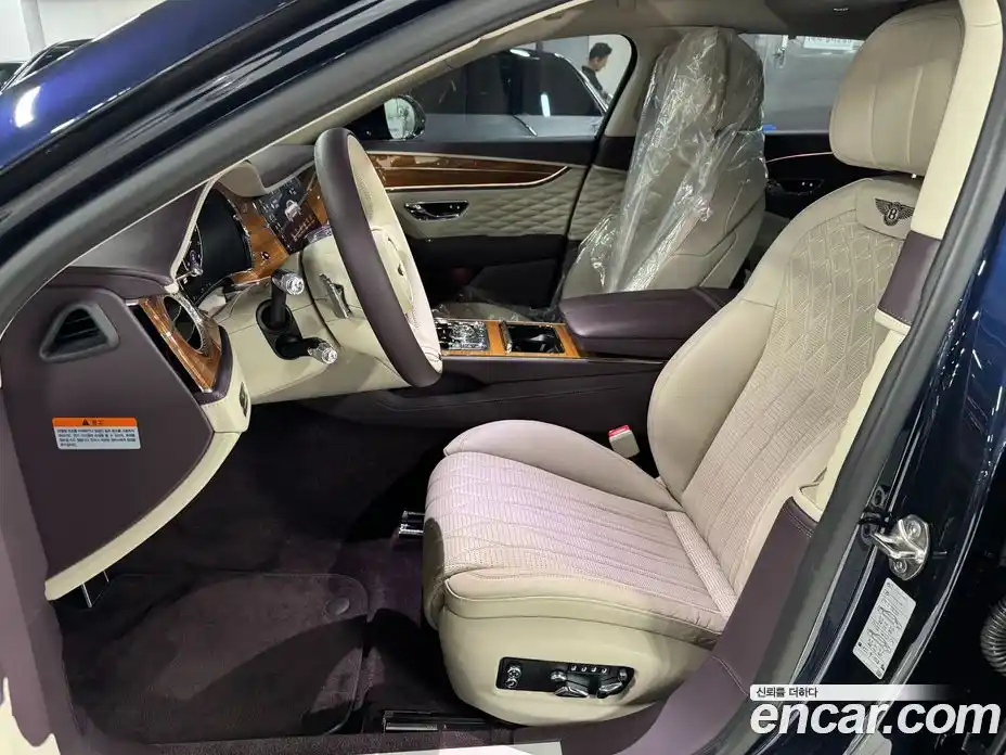 Bentley Flying Spur 2021 4.0 гидро в Москве № 387288, фото 6