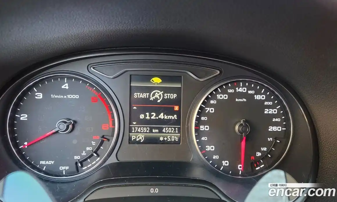 Audi A3 2016 2.0 гидро в Москве № 497479, фото 10