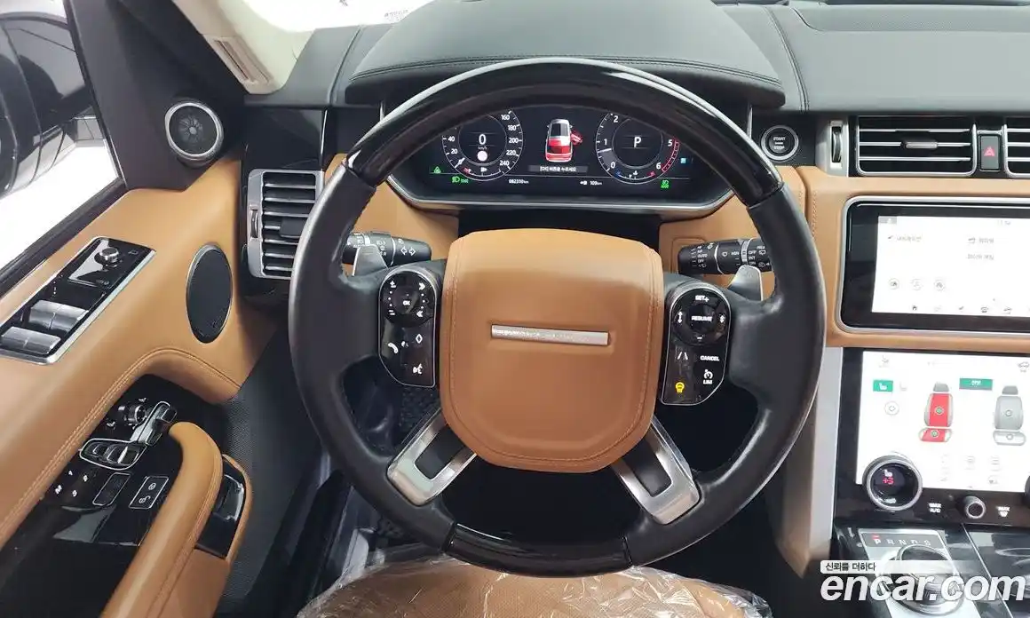 Land Rover Range-Rover 2018 4.4 гидро в Москве № 498786, фото 13
